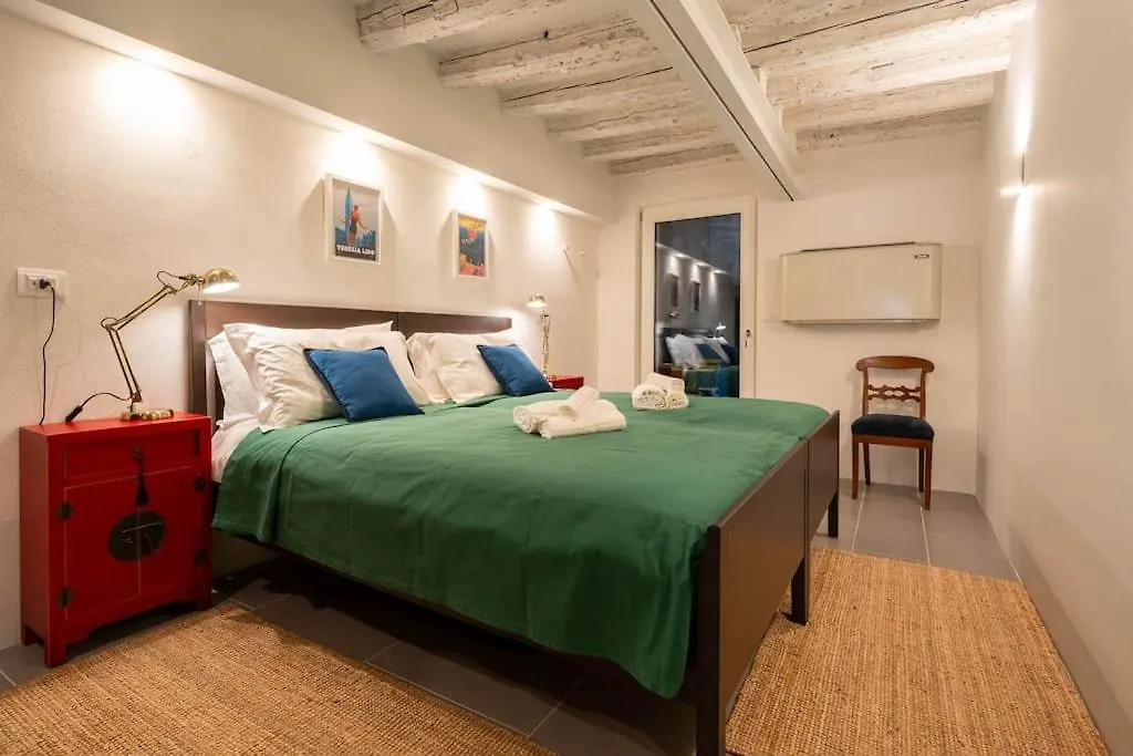 Rialto Green Design Apartment Wenecja Włochy