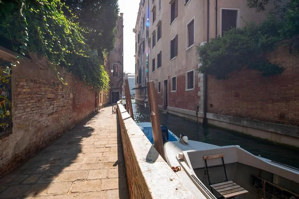 Rialto Green Design Apartment Venice